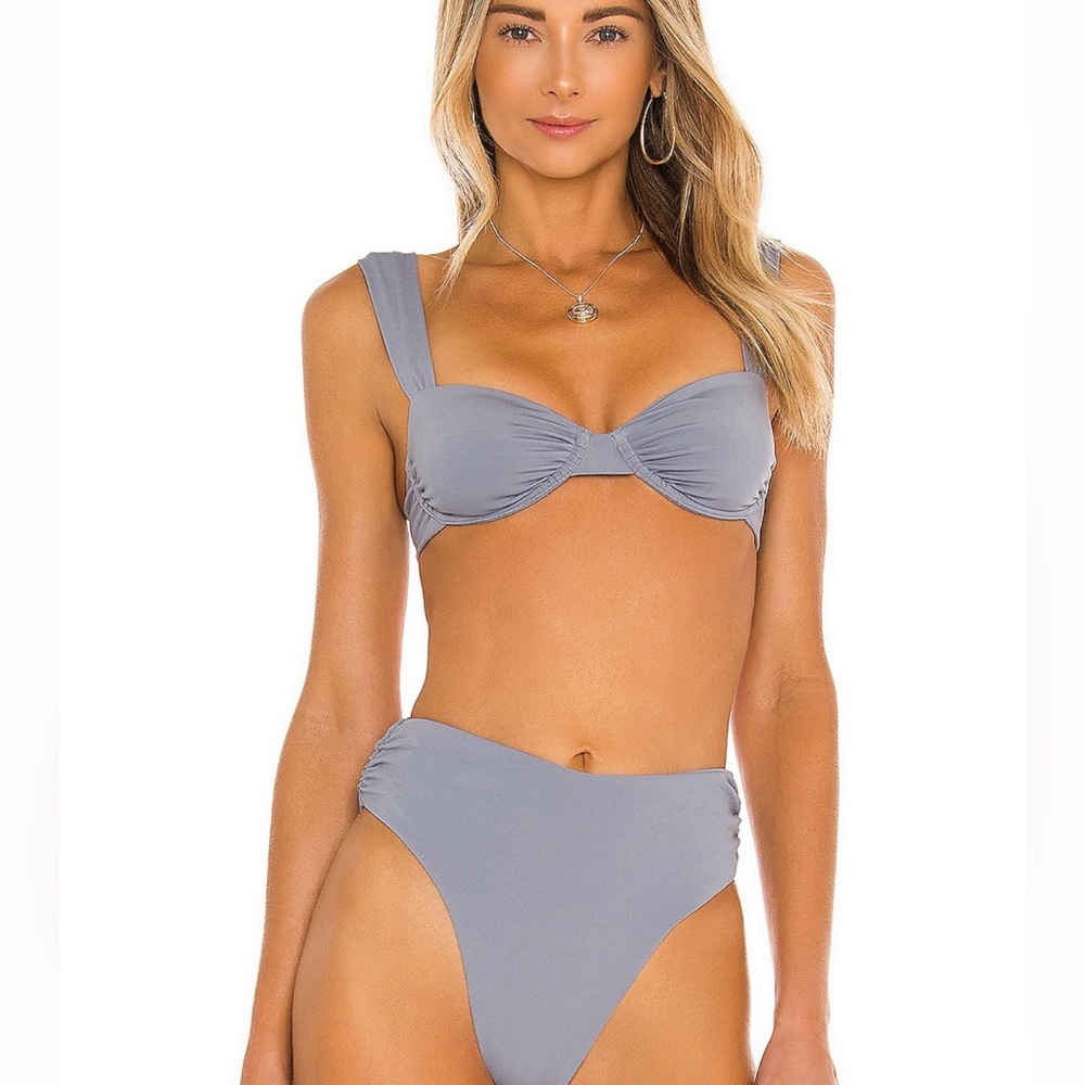 Tularosa Bikini - Size small top, XS Bottom- in great condition